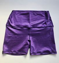 Load image into Gallery viewer, Metalized Short