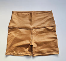 Load image into Gallery viewer, Metalized Short